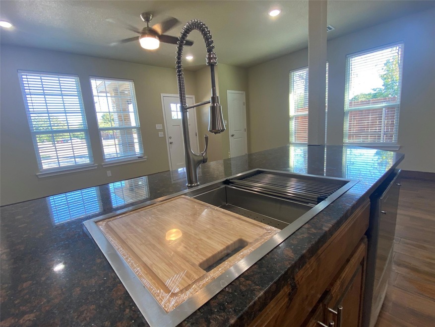 105 Sabine Ave unit A, Cleburne, TX 76031 - photo 1