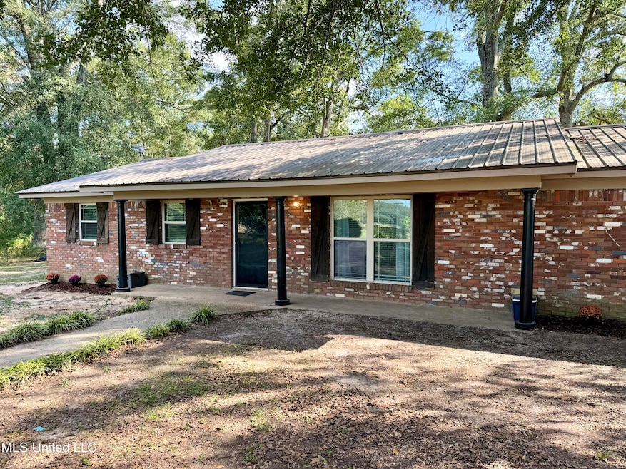 1728 Scr 86, Mize, MS 39116 - photo 1