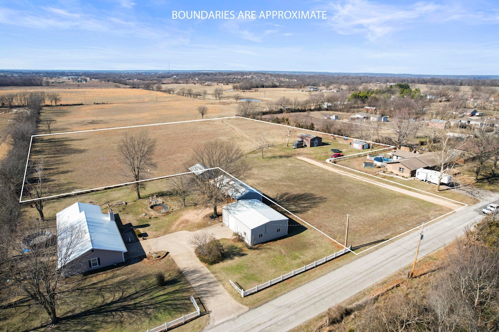 For Sale $115,000 • Co-Listing Agent