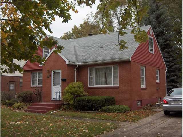 274 Meadow Dr, North Tonawanda, NY 14120 - photo 1