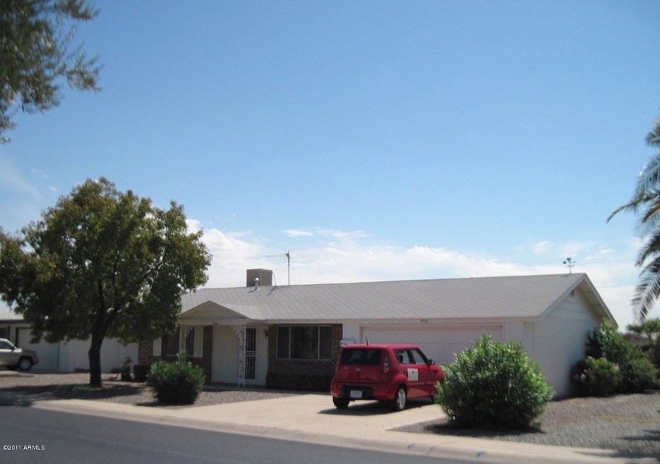 9941 W Peoria Ave, Sun City, AZ 85351 - photo 1