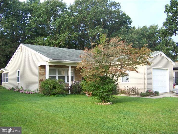 39 Dorchester Dr, Southampton, NJ 08088 - photo 1