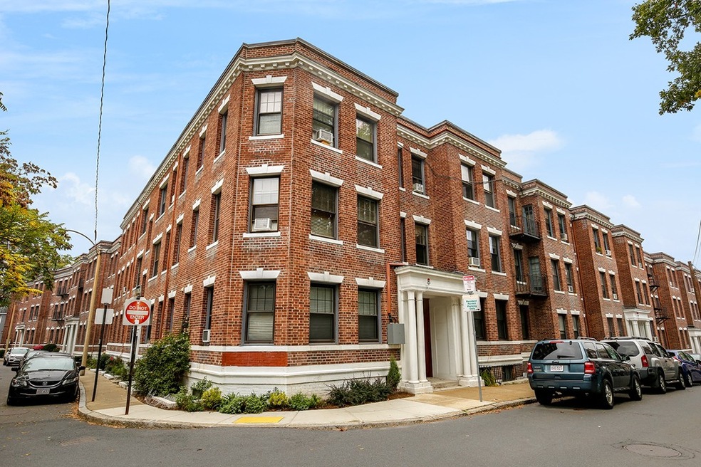 Sutherland Village unit 2A, Brighton, MA 02135 - photo 1