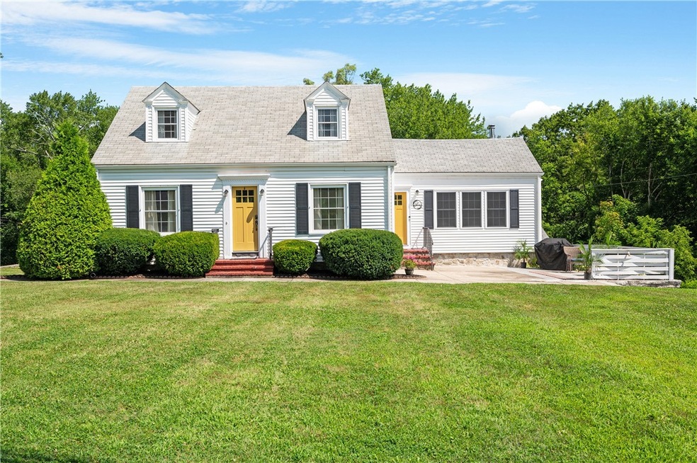 11 Old Pound Hill Rd, North Smithfield, RI 02896 - photo 1