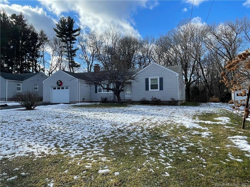 1339 Crest Dr, Windsor, CT 06095 - photo 1