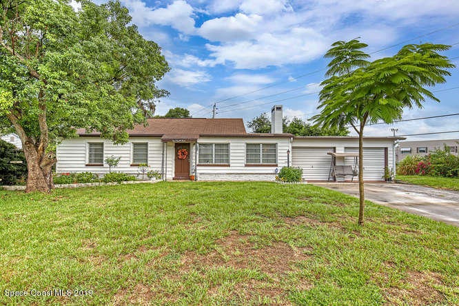 FANTASTIC CURB APPEAL!