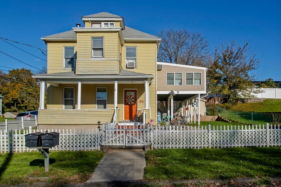 84 Laclede Ave, Chicopee, MA 01020 - photo 1