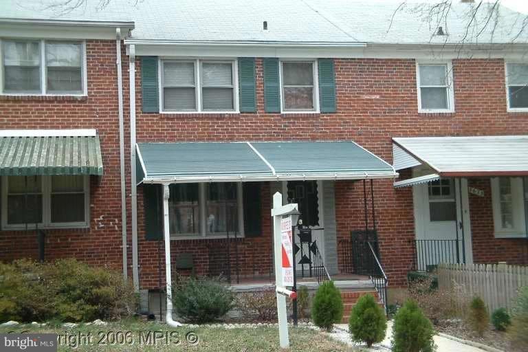 8627 Black Oak Rd, Parkville, MD 21234 - photo 1