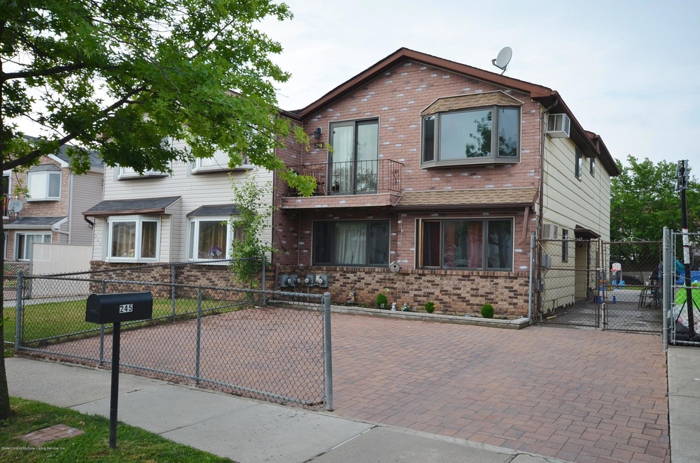 245 Ada Dr, Staten Island, NY 10314 - photo 1