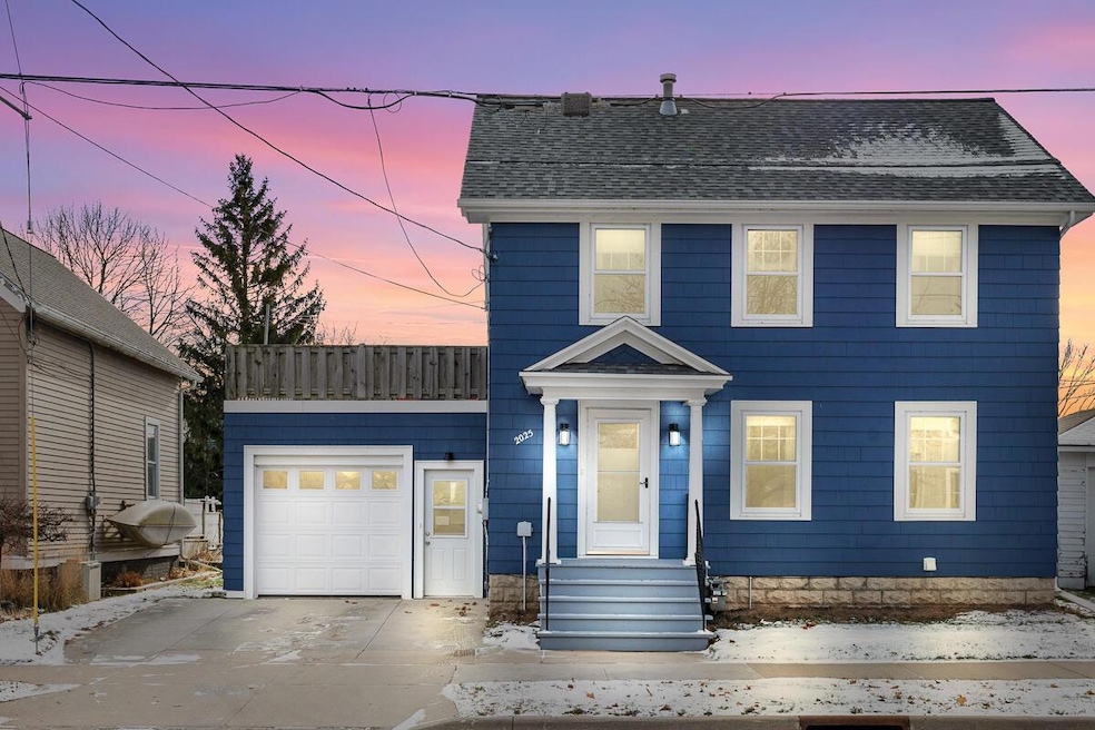 2025 14th St, Two Rivers, WI 54241 - photo 1