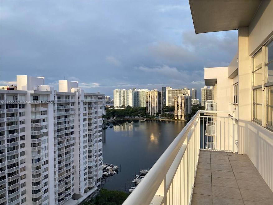 Plaza Del Prado Condominium unit PH02, Aventura, FL 33160 - photo 1