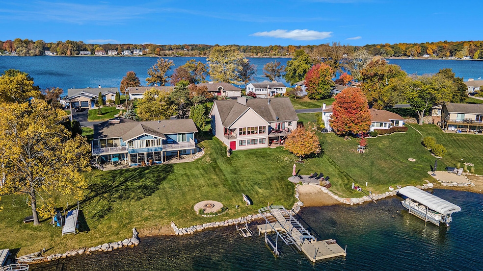 11911 Highview Shores, Vicksburg, MI 49097 - photo 1