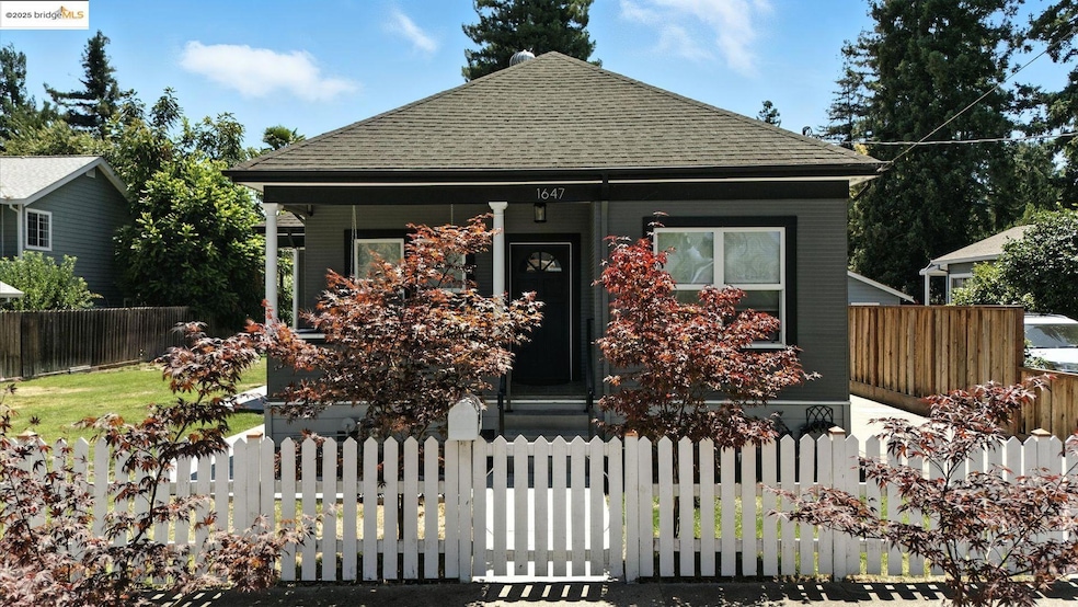 Sold $935,000 • Co-Listing Agent