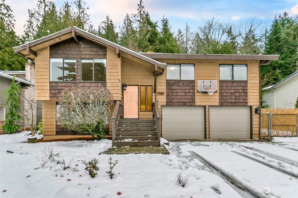 7707 45th Place W, Mukilteo, WA 98275 - photo 1