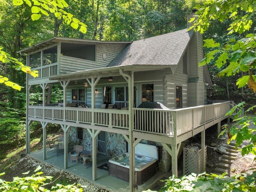 304 Ridge Cir, Blue Ridge, GA 30513 - photo 1