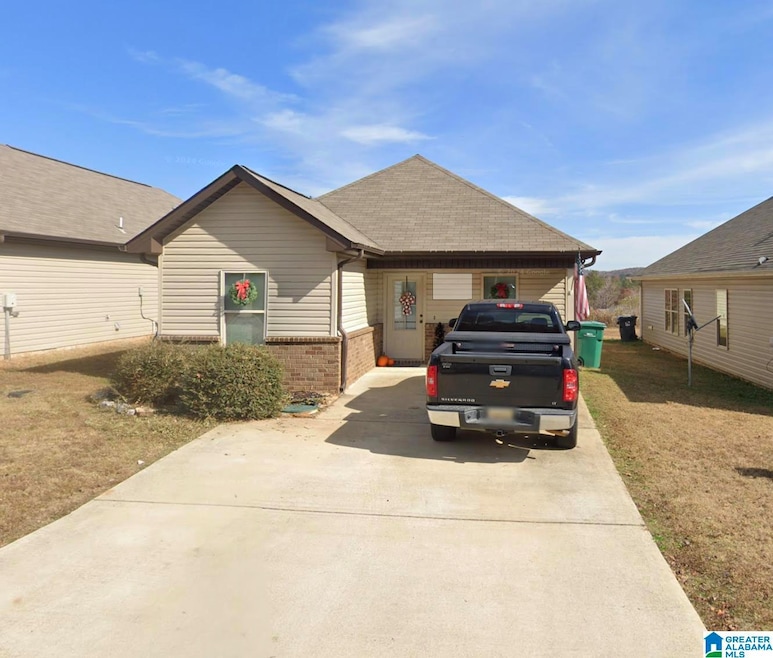 555 Kincaid Cove Ln, Odenville, AL 35120 - photo 1