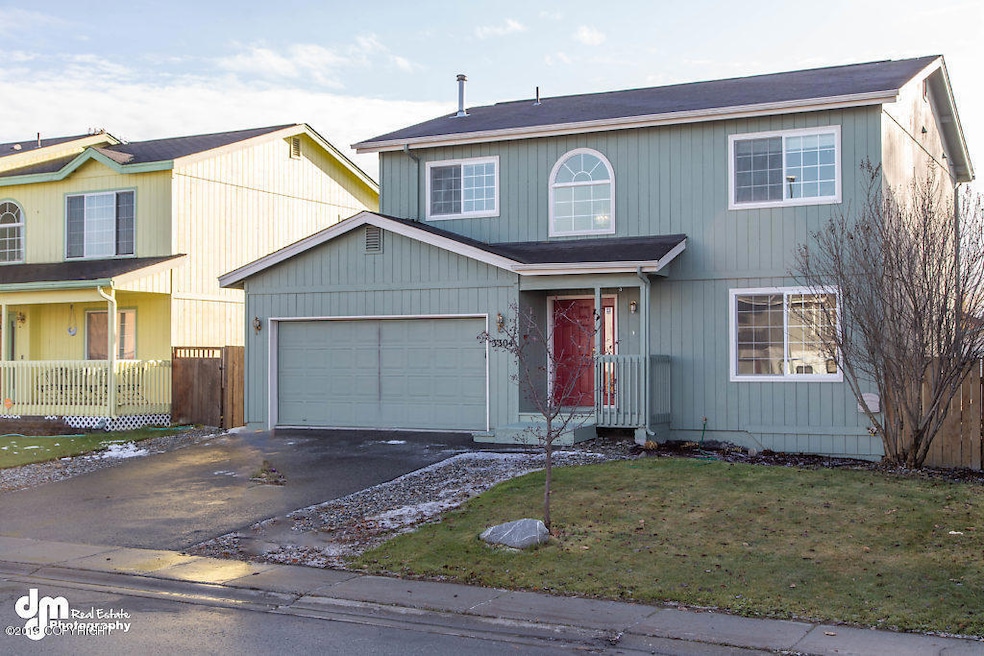 Exterior Front_2822-SMALL