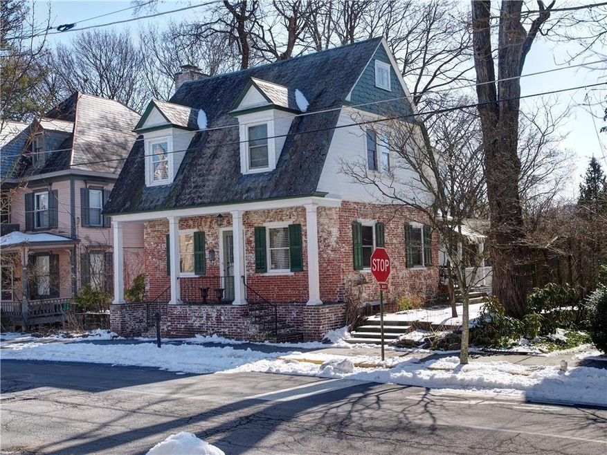 533 Thomas St, Stroudsburg, PA 18360 - photo 1