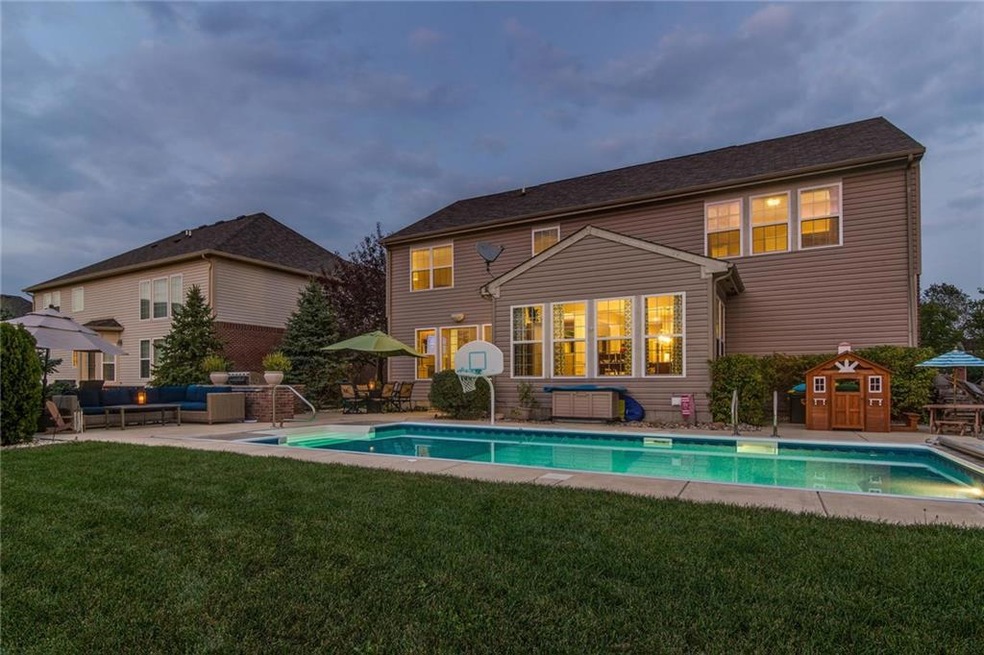 12284 Enmore Park, Fishers, IN 46037 - photo 1