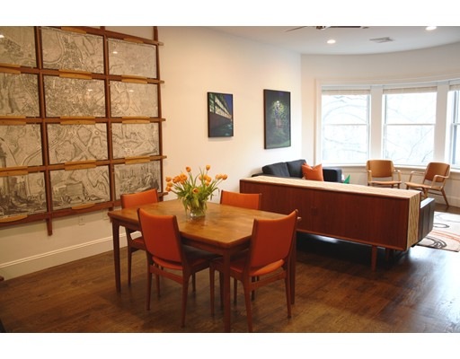 1471 Beacon St unit 8, Brookline, MA 02446 - photo 1