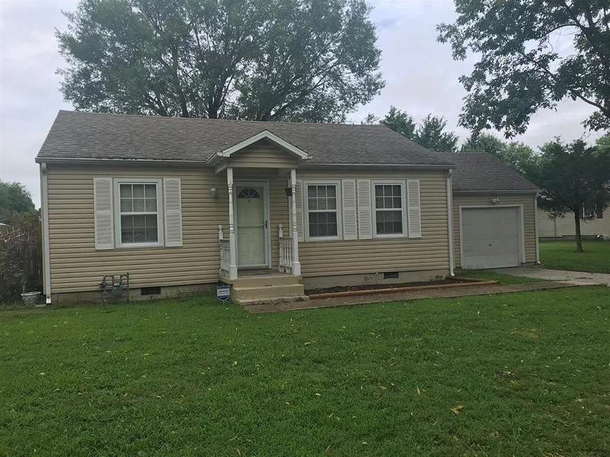 1207 S 32nd St, Parsons, KS 67357 - photo 1