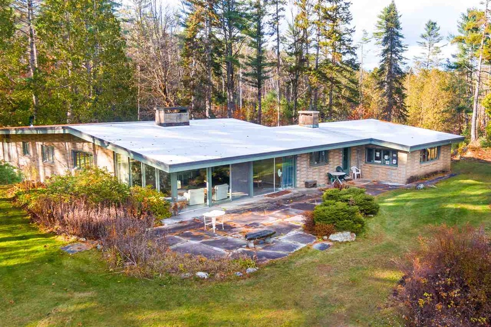 697 W Main St, Littleton, NH 03561 - photo 1