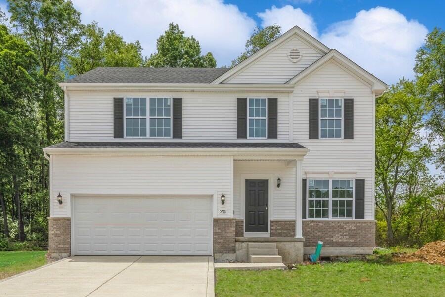 5792 Buck Ln, Portage, IN 46368 - photo 1