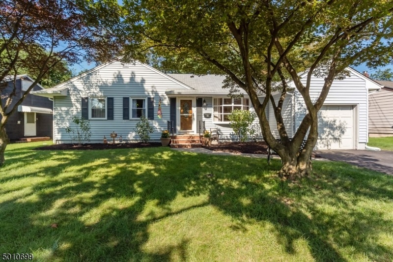 195 Valley View Rd, Hillside, NJ 07205 - photo 1