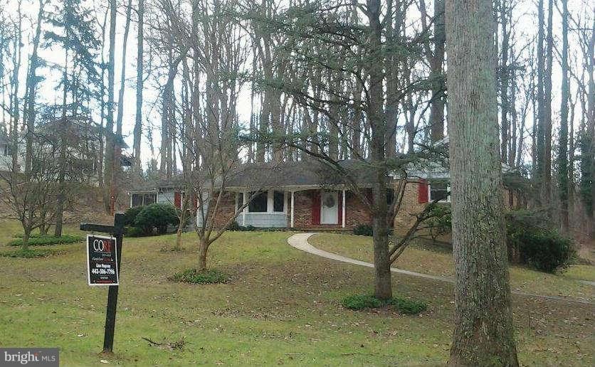 11300 Woodland Dr, Lutherville Timonium, MD 21093 - photo 1