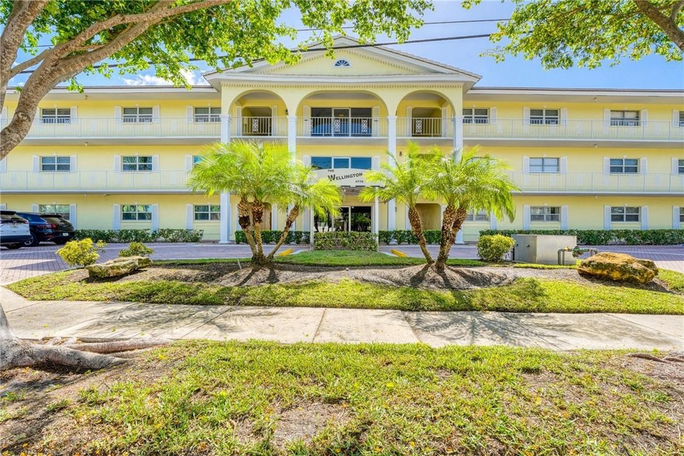 4770 Bayview Dr unit 311, Fort Lauderdale, FL 33308 - photo 1