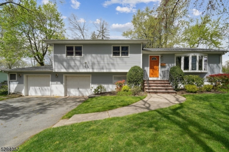 Sold $773,000 • Co-Listing Agent