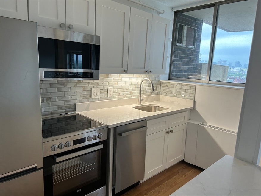 872 Massachusetts Ave unit 1008, Cambridge, MA 02139 - photo 1
