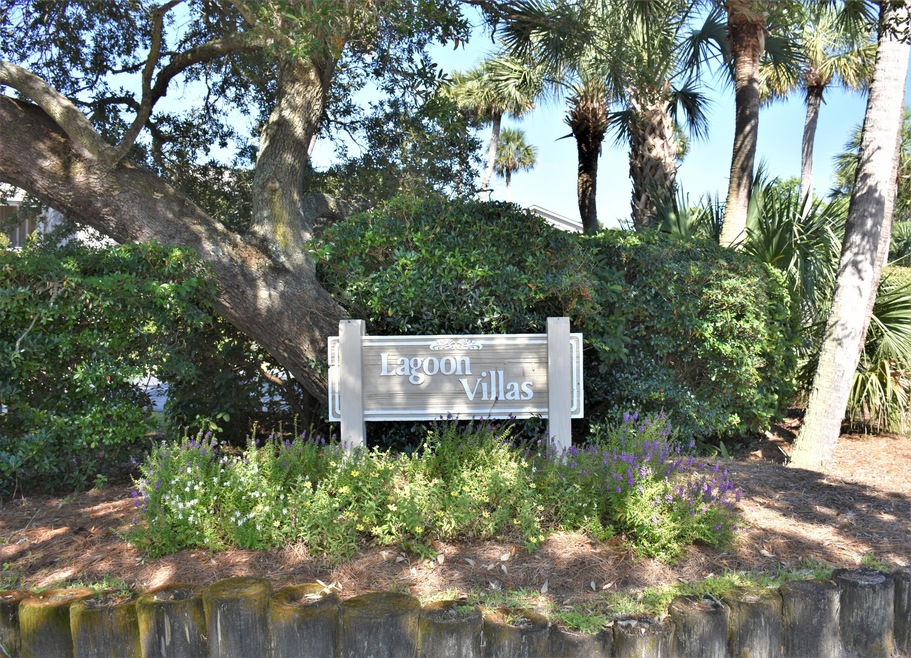 Entrance Sign