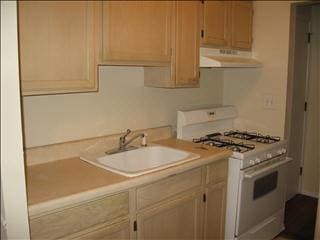 2 Colonial Rd unit 142, Beacon, NY 12508 - photo 1