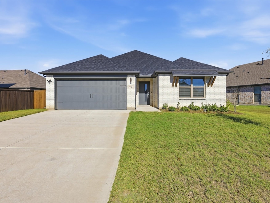 530 Chambers Way Dr, Red Oak, TX 75154 - photo 1