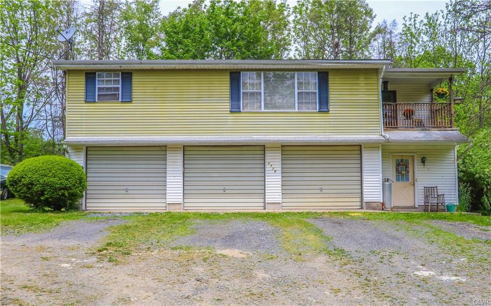 2720 Whitetail Deer Dr, Bath, PA 18014 - photo 1