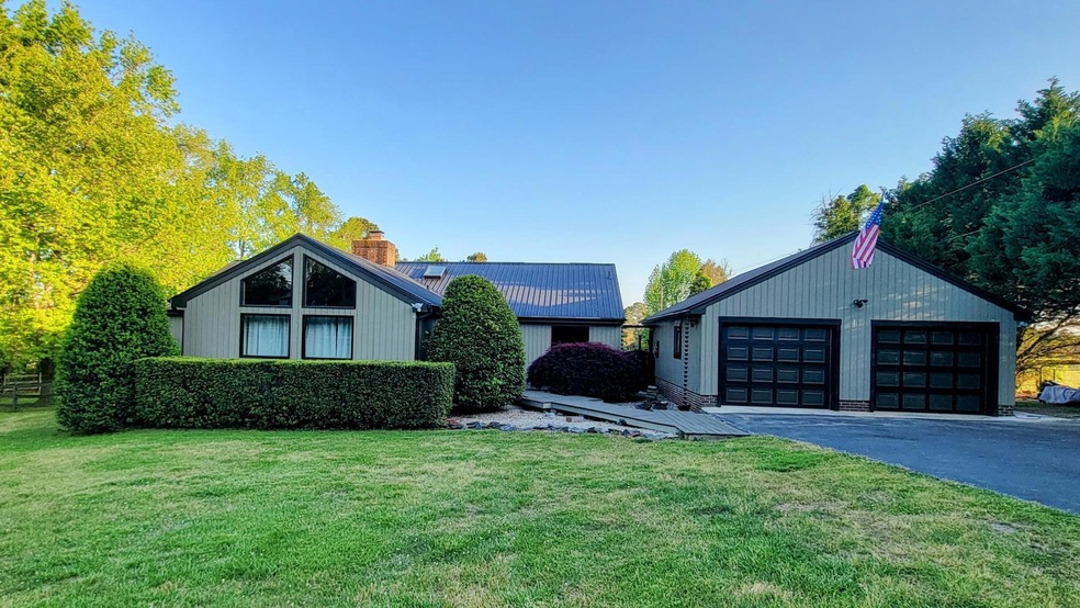 2433 Olive Chapel Rd, Apex, NC 27502 - photo 1