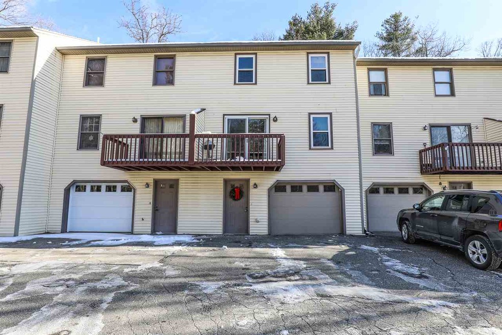 33 Cranleigh Mews unit U311, Nashua, NH 03063 - photo 1