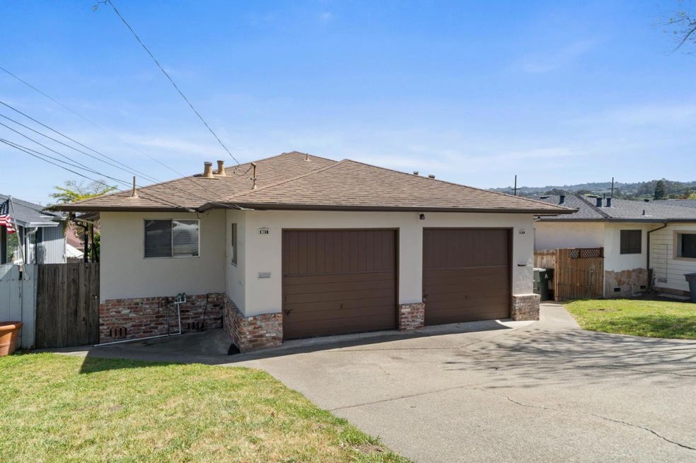 Sold $1,150,000 • Co-Listing Agent