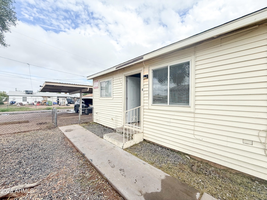 3426 E Melvin St unit E, Phoenix, AZ 85008 - photo 1