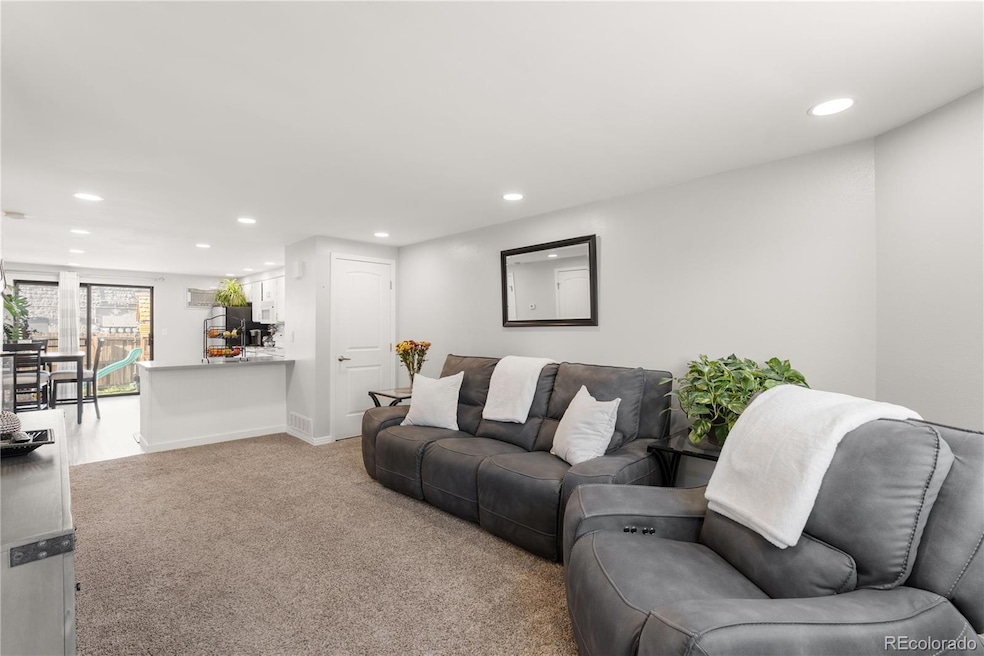 9850 W Stanford Ave unit D, Littleton, CO 80123 - photo 1