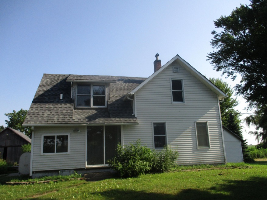1614 Cedar- Muscatine Rd