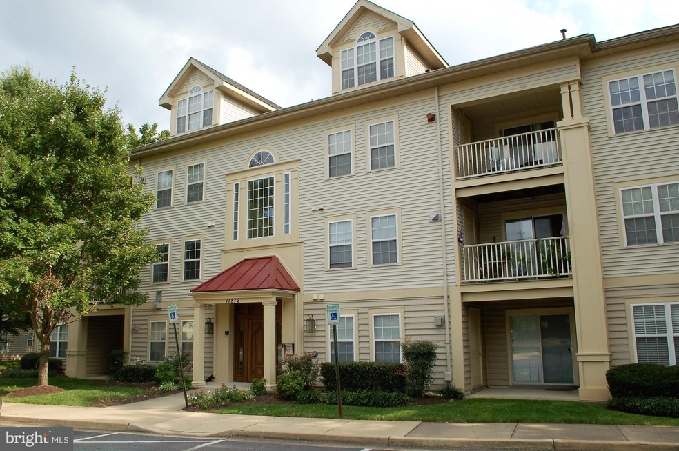 11812 Eton Manor Dr unit 302, Germantown, MD 20876 - photo 1