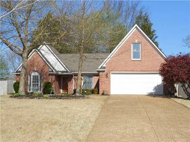 Wonderful home nicely positioned on a deep private