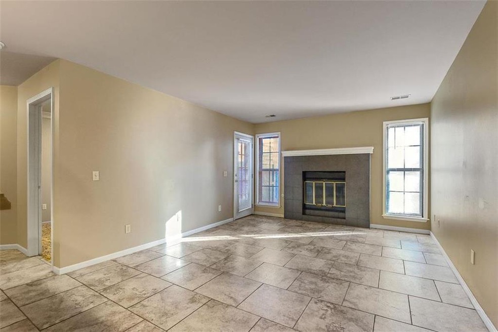 12011 W 58th Place unit B, Shawnee, KS 66216 - photo 1