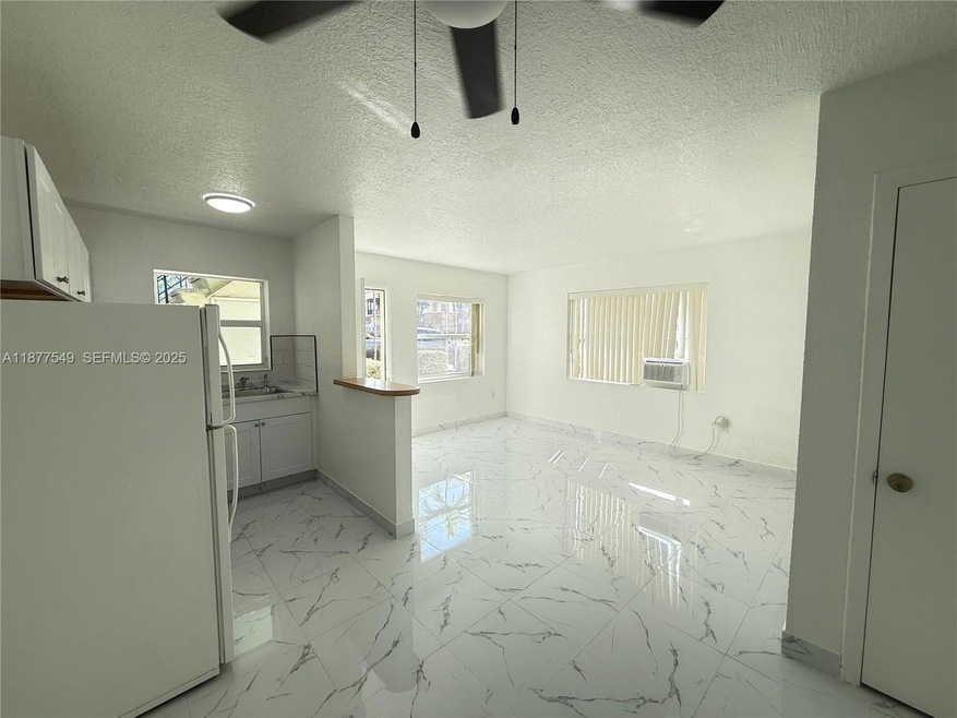 855 W 29th St unit 10, Hialeah, FL 33012 - photo 1