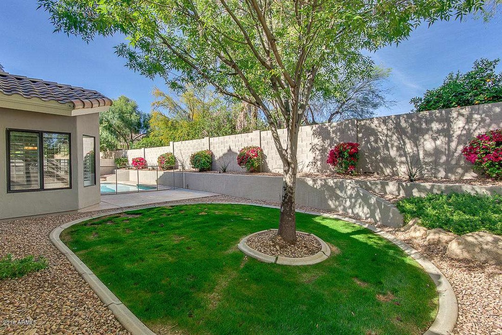 8732 S Maple Ave, Tempe, AZ 85284 - photo 1