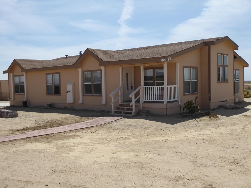 2362 50th St W, Rosamond, CA 93560 - photo 1