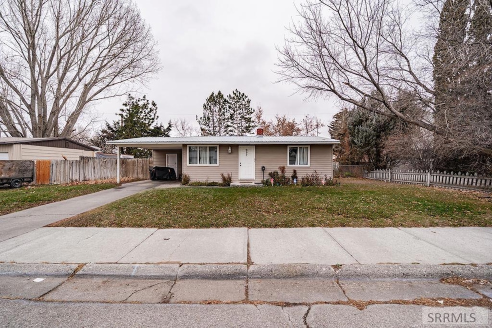 For Sale $290,000 • Co-Listing Agent