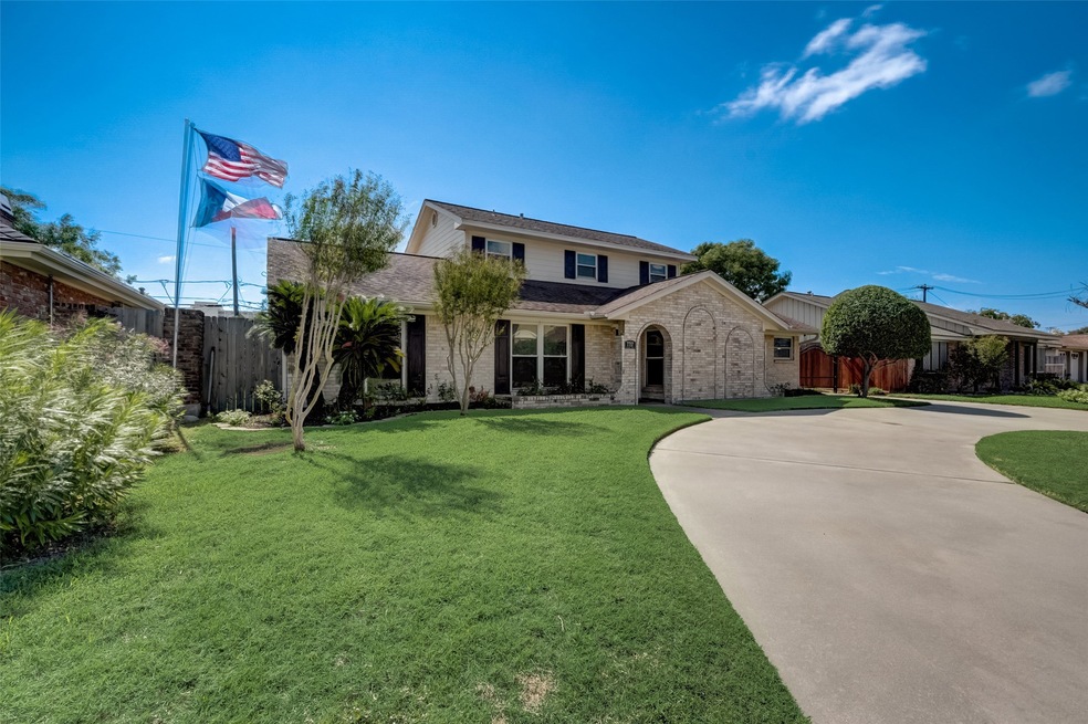 Sold • Co-Listing Agent